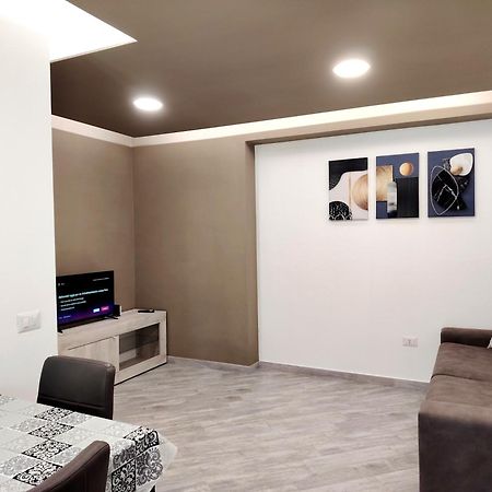 Suite Guesthouse A Pochi Passi Dal Mare 萨萨里 外观 照片