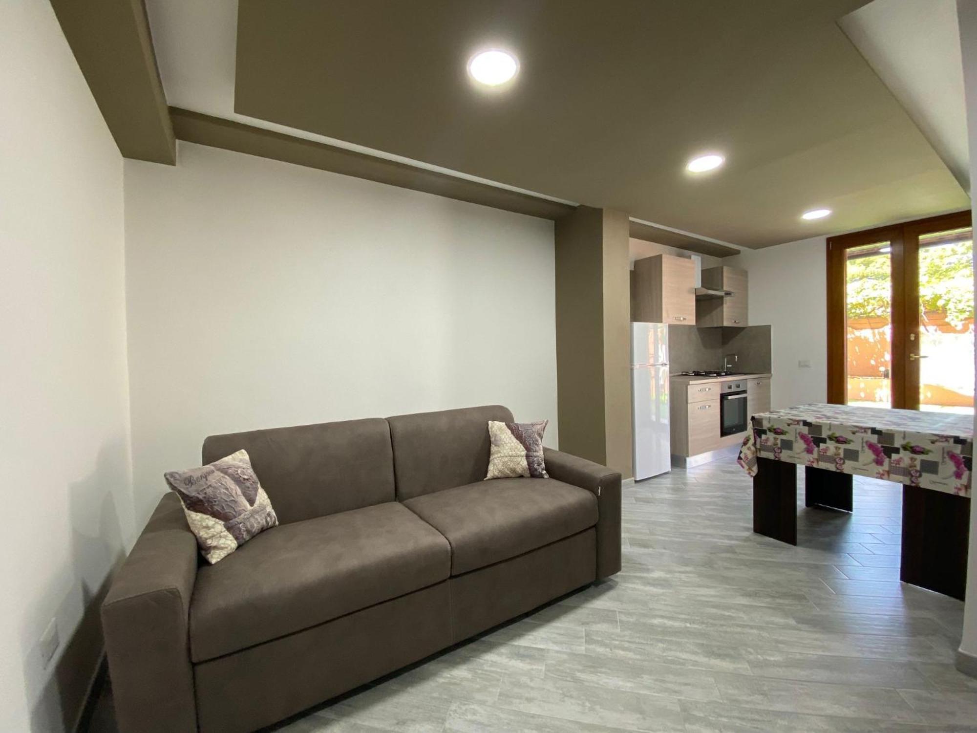 Suite Guesthouse A Pochi Passi Dal Mare 萨萨里 外观 照片