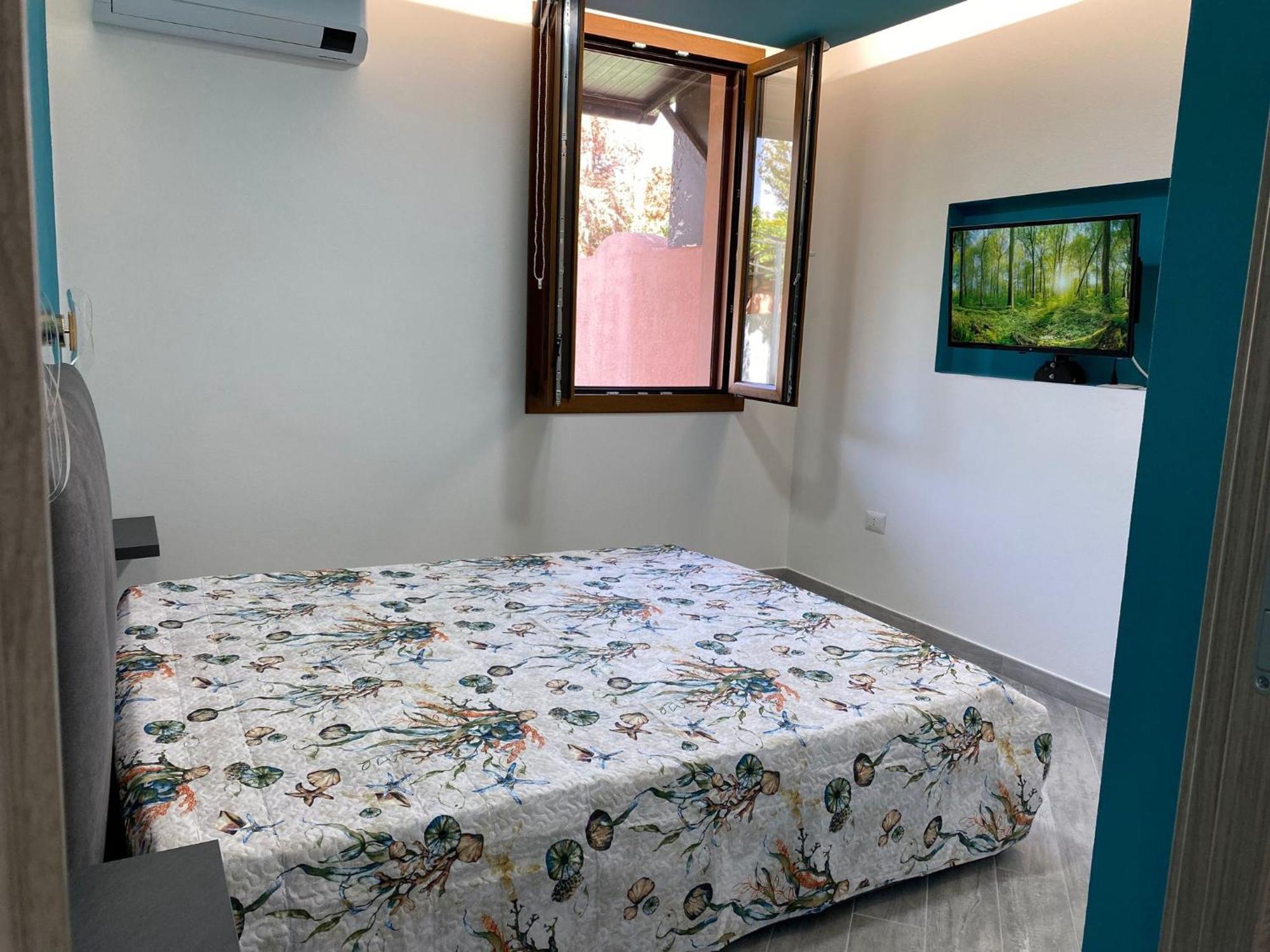 Suite Guesthouse A Pochi Passi Dal Mare 萨萨里 外观 照片